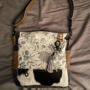 Myra bag purse tote black white